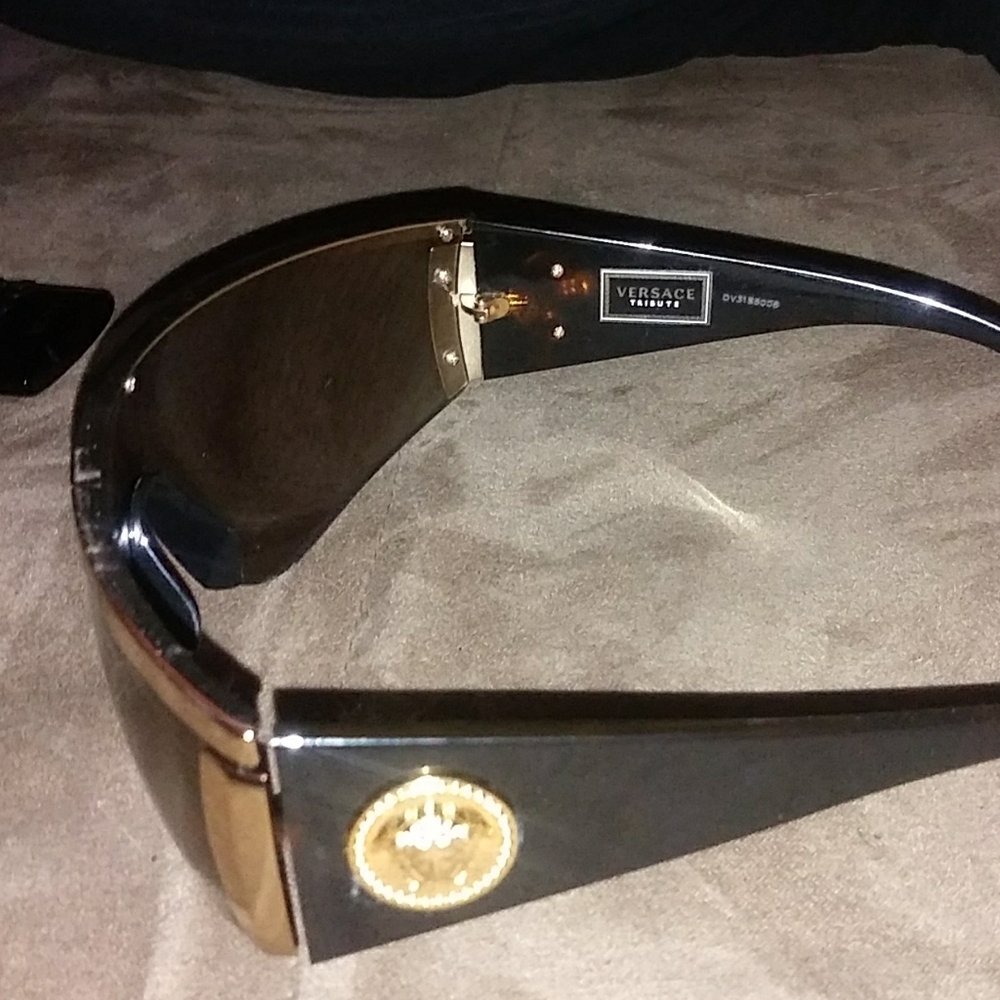 Sun glasses